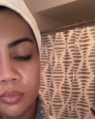 فوريفر - فرشاة تنظيف الوجه الكهربائية المصنوعة من السيليكون