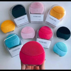 فوريفر - فرشاة تنظيف الوجه الكهربائية المصنوعة من السيليكون